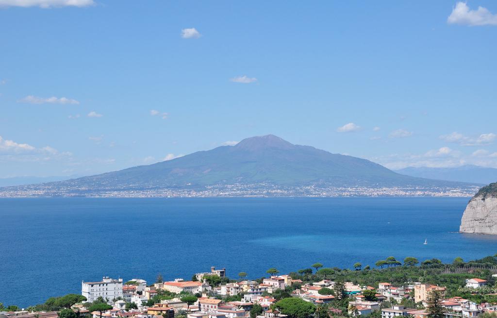 Villa Sorrento Flats Exterior photo